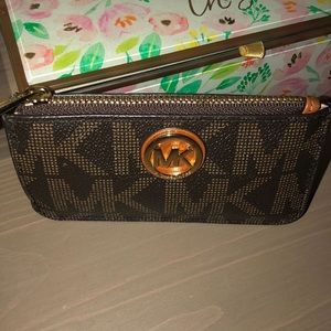 Michael Kors Signature Coin Bag